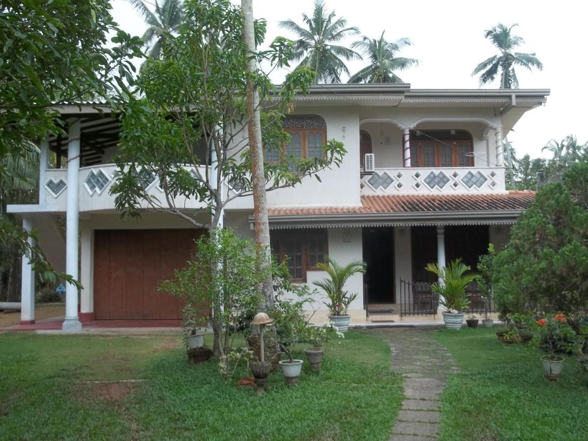 Anura Home Stay Kalutara Exterior foto
