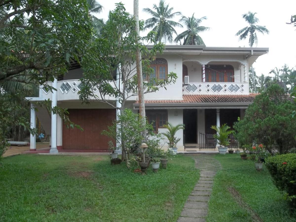 Anura Home Stay Kalutara Exterior foto