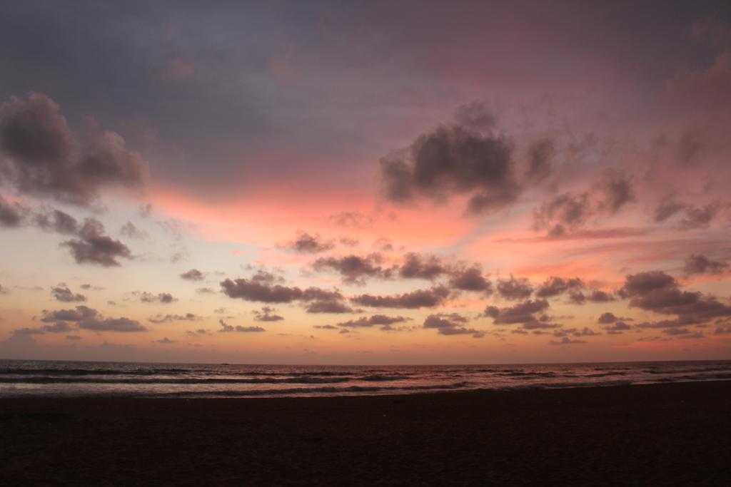 Anura Home Stay Kalutara Exterior foto