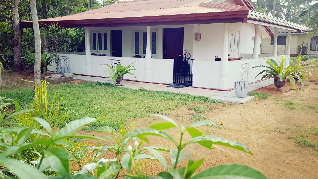 Anura Home Stay Kalutara Exterior foto